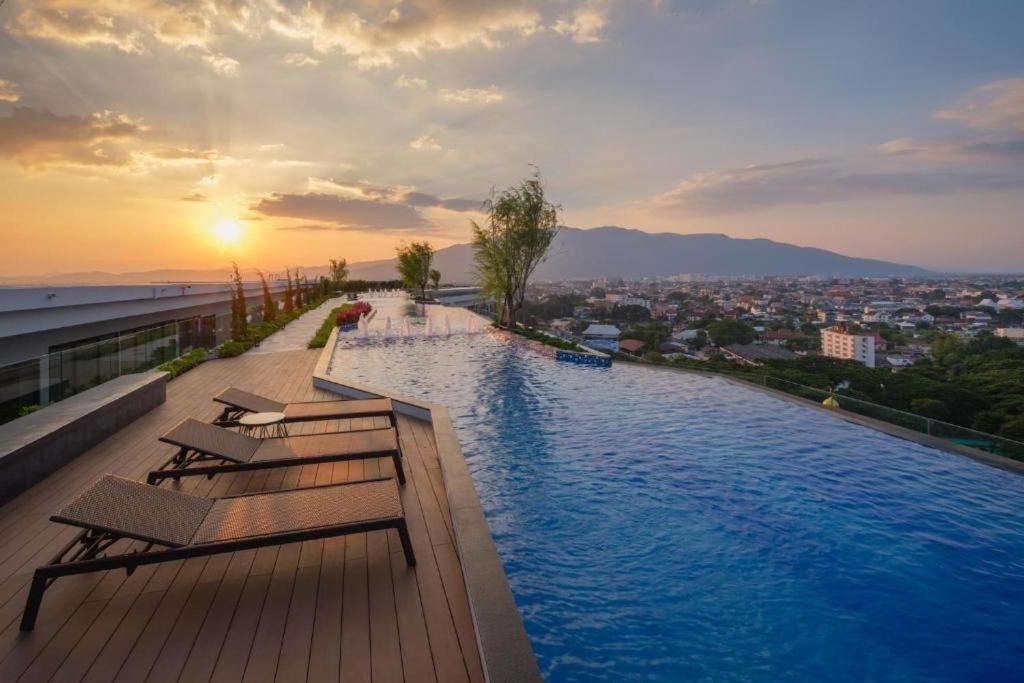 Ferienwohnung The Astra Sky River Chiangmai_Sky Pool_Old City Chiang Mai Exterior foto